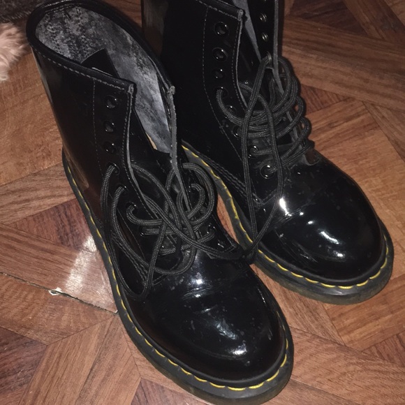 Patent Leather Dr. Martens - Picture 4 of 5